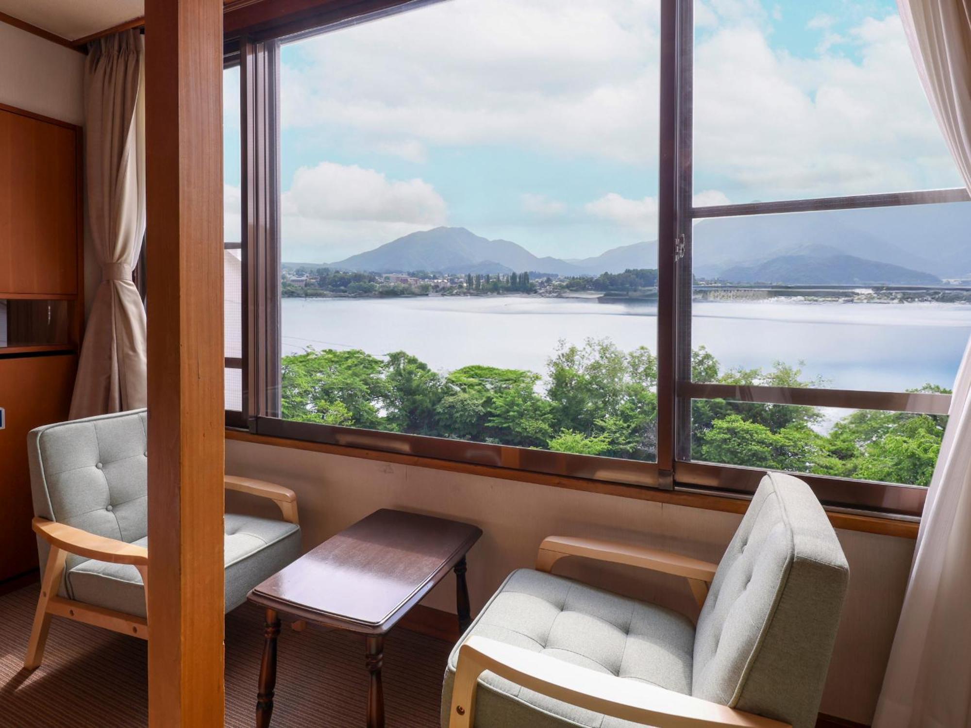 广隆酒店 富士河口湖